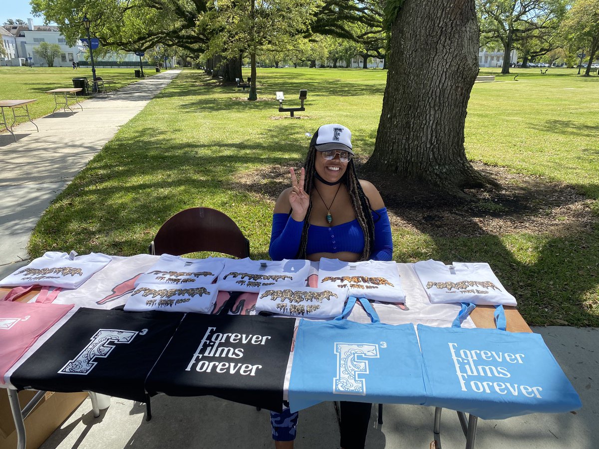 Thank you to all the students who came out today to participate in the pop-up shops at DU. You are doing some amazing things. Keep the entrepreneurial spirit going. <a href="/DillardU_COB/">Dillard University College of Business</a> <a href="/DUAcademicAff/">Dillard University Office of Academic Affairs</a> <a href="/HipHopPrez/">Walter M. Kimbrough</a>