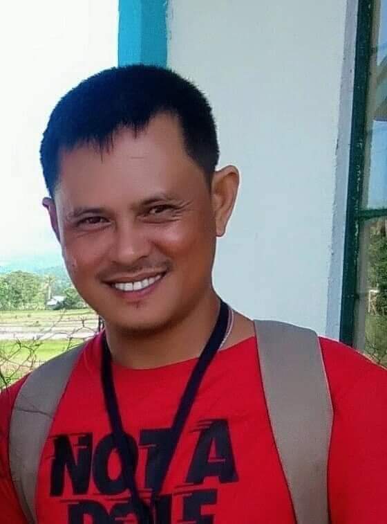 PinkJourna's tweet photo. NEWS: Jonathan Clidoro was gunned down on March 30. He was a former baranggay head and currently a security aid for Mayor Marco Chavez in San Jose, Camarines Sur. He was rushed to Bicol Medical Center in critical condition but died the following day.

#MovePHSummit https://t.co/FVNf7r5DAQ