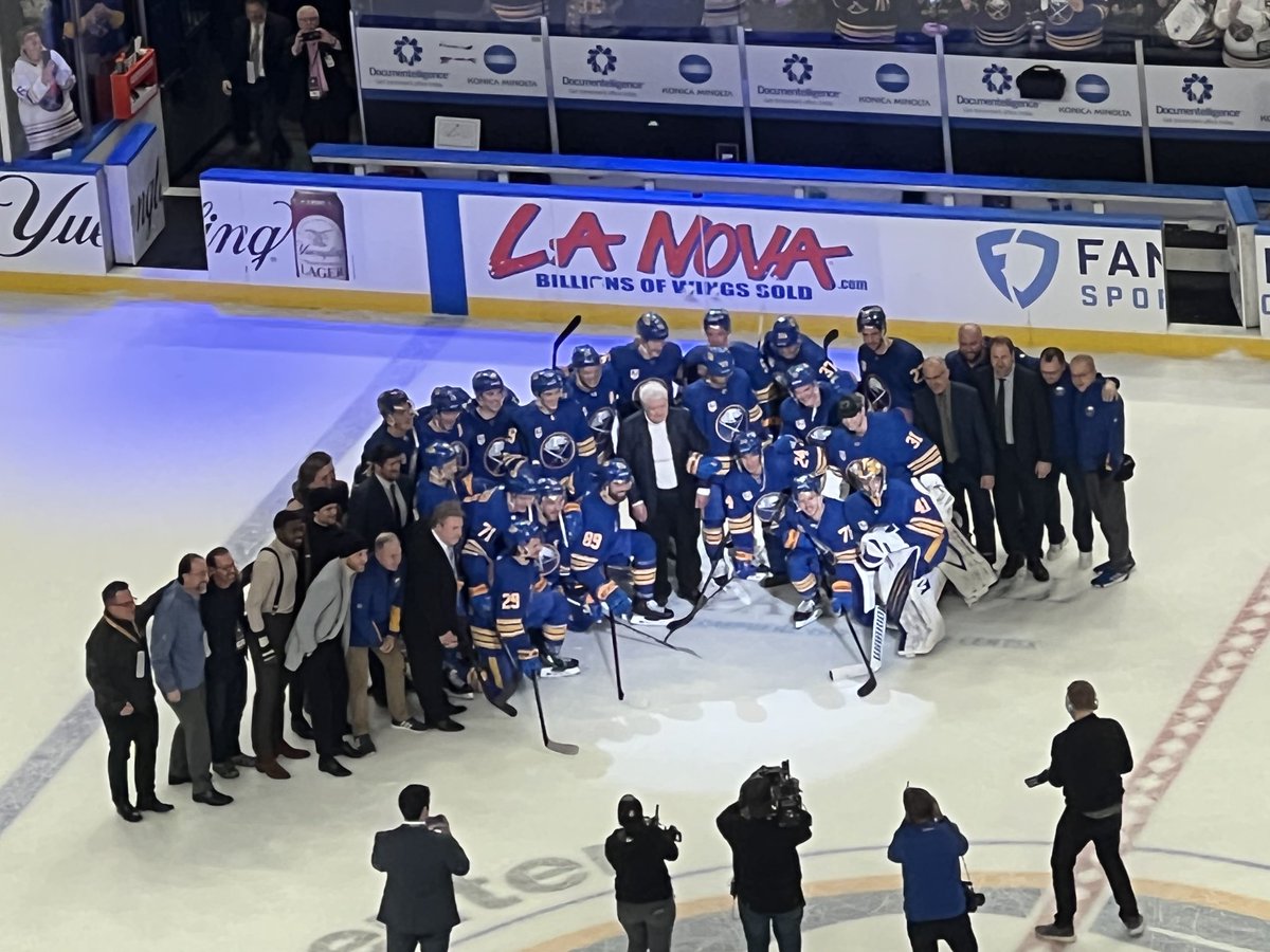 ByMHarrington's tweet photo. An incredible scene after #Sabres win as RJ comes on the ice and is saluted by the team https://t.co/3WLcennMzV