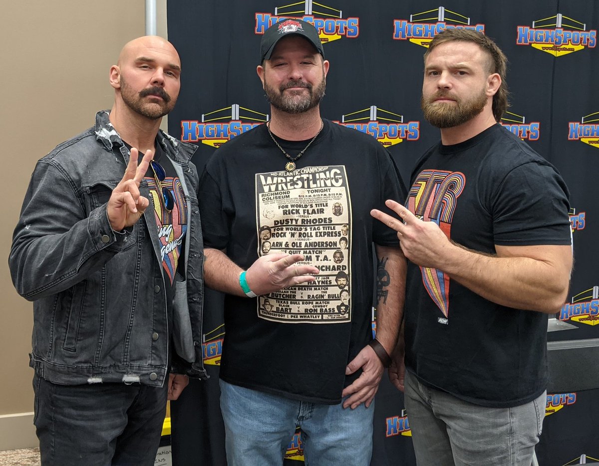 TheDominateSean's tweet photo. @DaxFTR @CashWheelerFTR Champs!
@ringofhonor https://t.co/PKn0w3MJ59