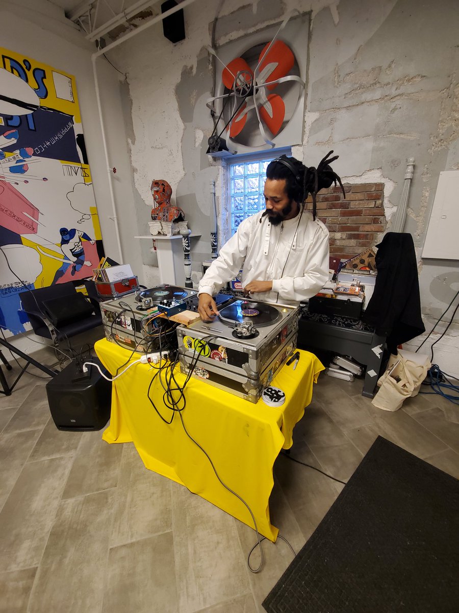 Tonight <a href="/18andCounting/">18aC</a> debuted a design for 4Hands Citywide's Artist Series. Of course he was also spinning the hits. #localmusic