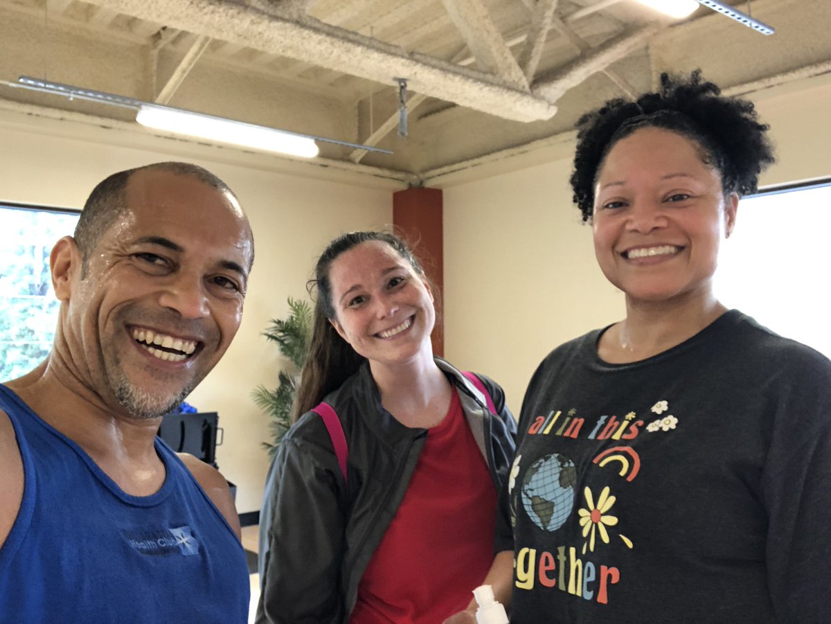 DanielS40891826's tweet photo. Hey beautiful people our zumba classes every friday hope you there https://t.co/wbzVxGPurn