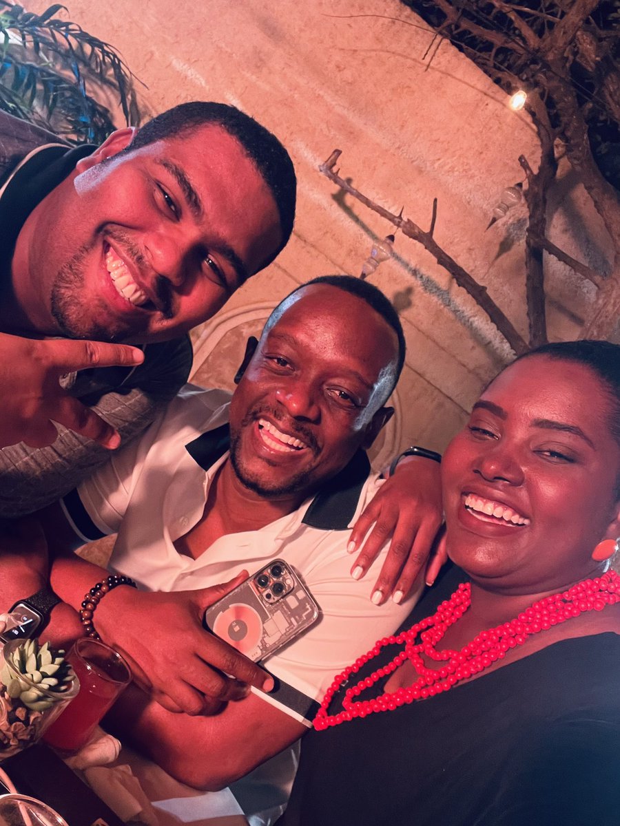 marcalainb's tweet photo. Men kijan nou lanse @chokarella #OKAPTakeover avèk @angiebell1804 epi LE @carelpedre !
Nap nan Lakay Restaurant Lendi a 6:30 PM pou rezotaj ak @ExecutiveTalkHT an pèsonn a 8:00 PM!
Si ou vle vini rezève laa: https://t.co/XcTS4UU2Yy https://t.co/9GvRVoRENe