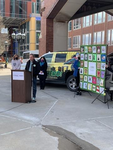 Tuffnut225's tweet image. Today I had the honor of speaking about my Transplant at the UPMC Mercy Flag Raising ceremony for National Donor Month. 💚💙🫁
Center for Organ Recovery &amp;amp; Education 
#nationaldonormonth 
#UPMC