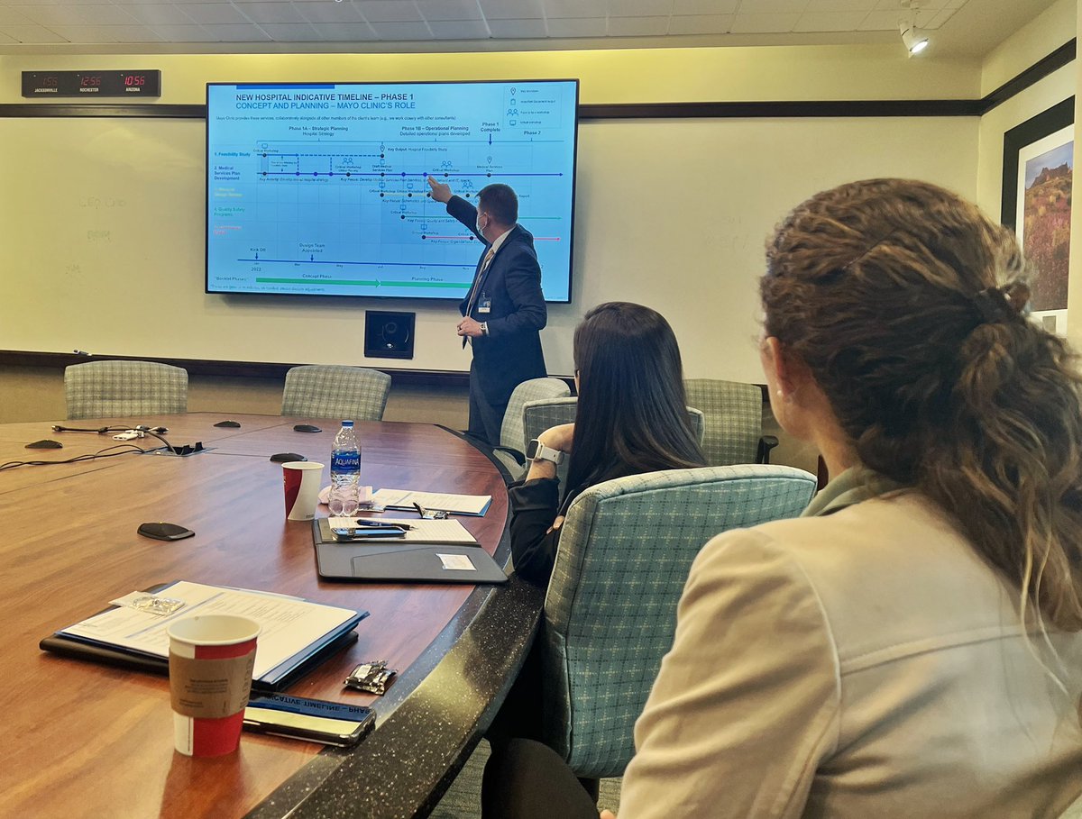 Gran día de trabajo y extraordinaria cena con el equipo de Mayo Clinic Global Consulting, José Solis Padilla &amp; Alfredo Quiñones-Hinojosa (Dr. Q) <a href="/DoctorQMd/">Dr. Alfredo Quiñones-Hinojosa</a>. 

La sencillez, simpatía, generosidad y profesionalismo de todos es de digo de reconocer. Gracias por todo.