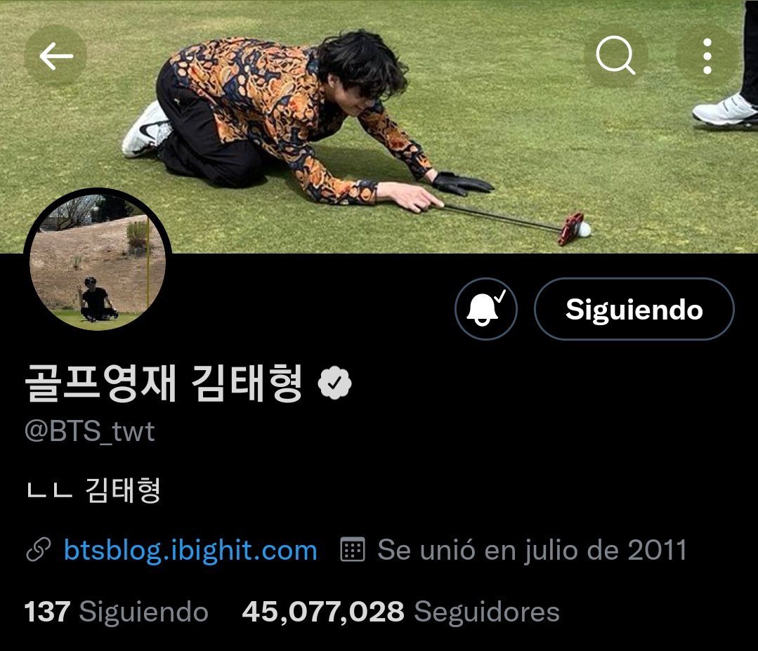 Alejandpark's tweet photo. Primero Jimin y ahora Kim Taehyung? 🤣

Me imagino a los demás viendo la cuentas tipo 🤨? https://t.co/M7MHJYNhBZ