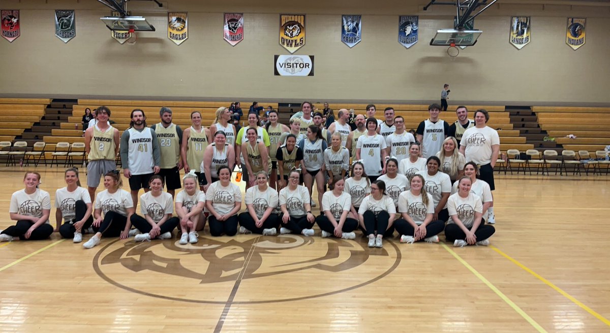 WHSowls_Bball's tweet photo. What a great atmosphere tonight was! Congrats to the White team for taking a close one over the Gold team 74-73 in the Windsor Co-ed basketball Alumni game! Shout out to Sam Height and Windsor Hall of Famer Ashley Ali for winning MVPS! https://t.co/u9WMm6DYM7
