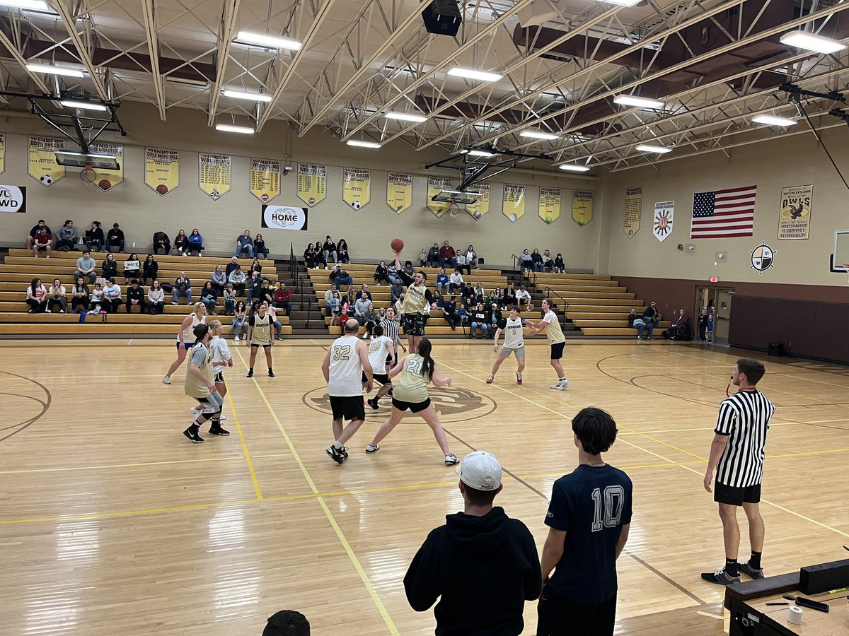 WHSowls_Bball's tweet photo. What a great atmosphere tonight was! Congrats to the White team for taking a close one over the Gold team 74-73 in the Windsor Co-ed basketball Alumni game! Shout out to Sam Height and Windsor Hall of Famer Ashley Ali for winning MVPS! https://t.co/u9WMm6DYM7