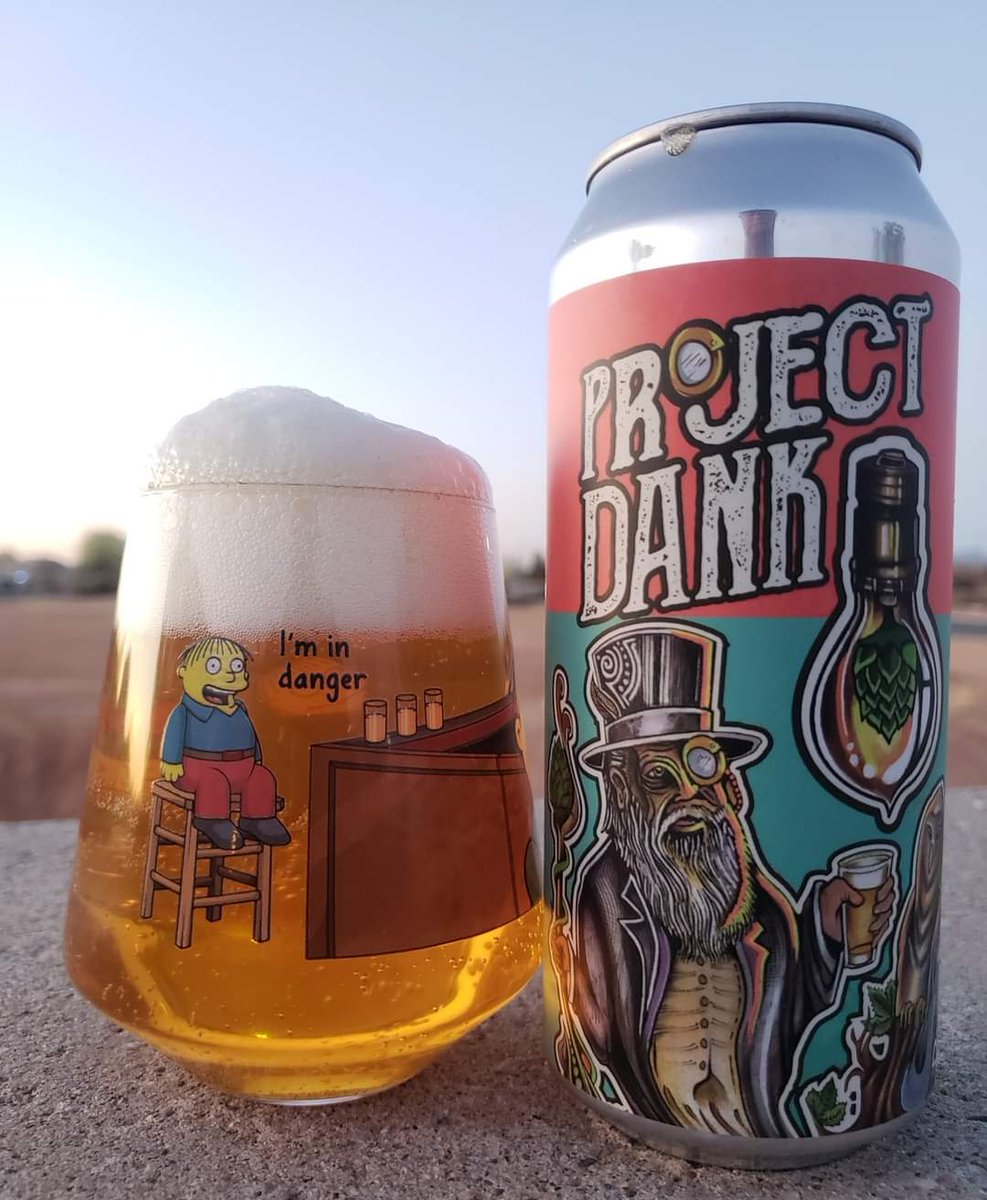 rayrynofan's tweet photo. Breaking out the new beer glass. #ProjectDank Spring Edition. @LaCumbreBrewing https://t.co/FKC05AdEPF