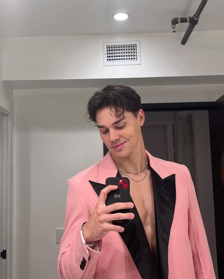 oftenreeves's tweet photo. noah in pink noah in pink noah in pink noah in pink noah in pink noah in pink noah in pink https://t.co/897QEH85Rc