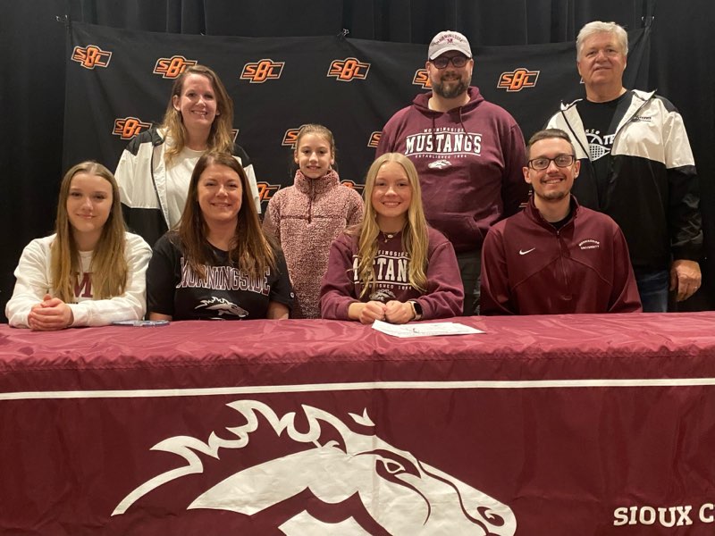 SBL_Tennis's tweet photo. Couldn't be more proud of our @SophiaGuntren and her commitment to play tennis at Morningside University. She is going to do great things this season and in the future. Congratulations!! https://t.co/skY2XC5BlM