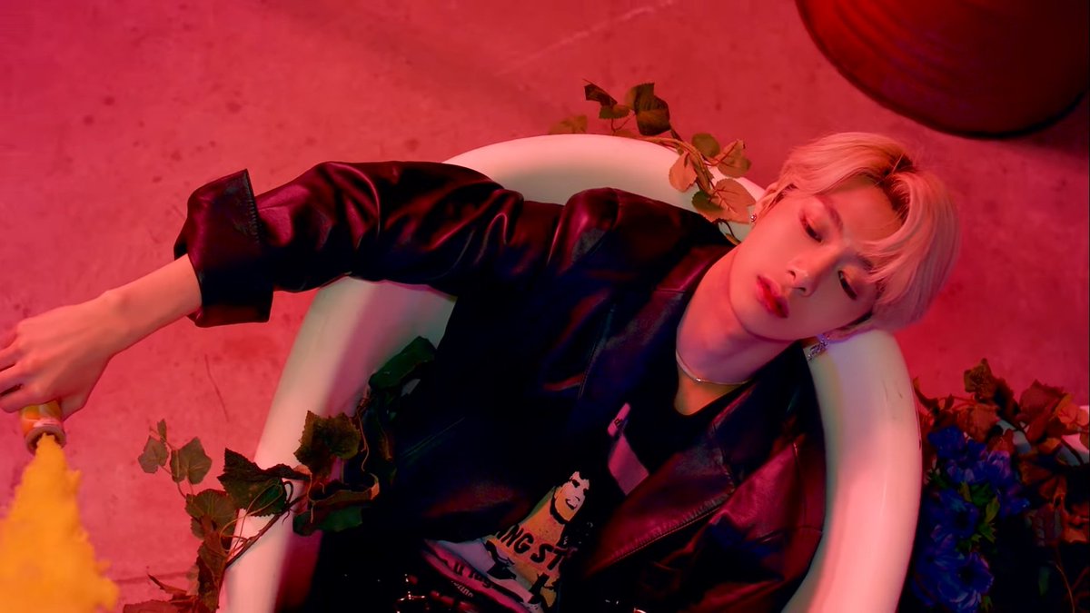 🐢💚

 @OfficialMonstaX #Hyungwon #형원