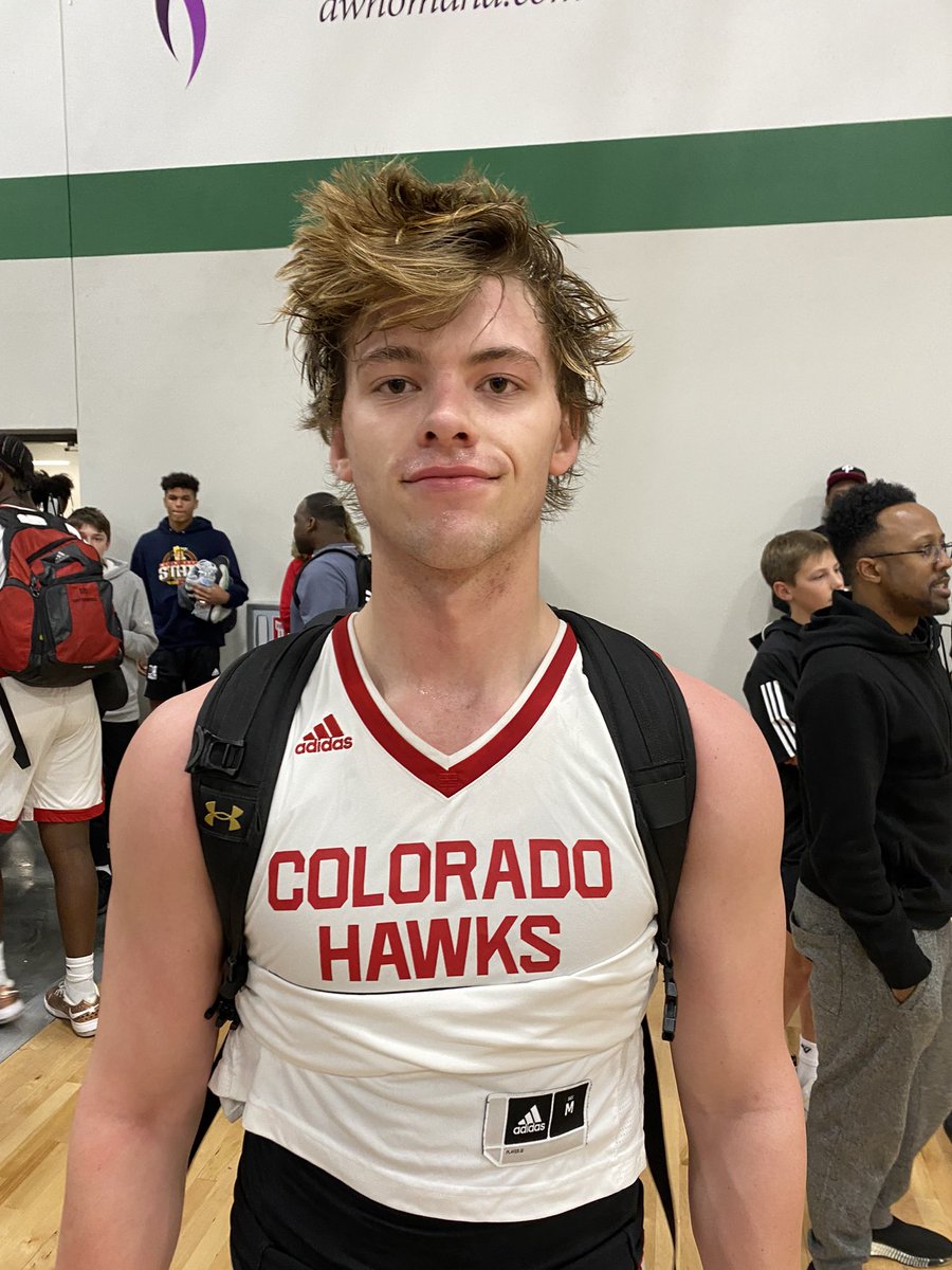RL_Hoops's tweet photo. Kolten Smith showed a really good three-point shot for Colorado Hawks, made it at least five in their game vs D1 Minnesota. Smooth form with a quick release, very good at getting himself open for easy shots. Very dangerous coming off screens as well #RLHoops https://t.co/Egob2aS0Sw