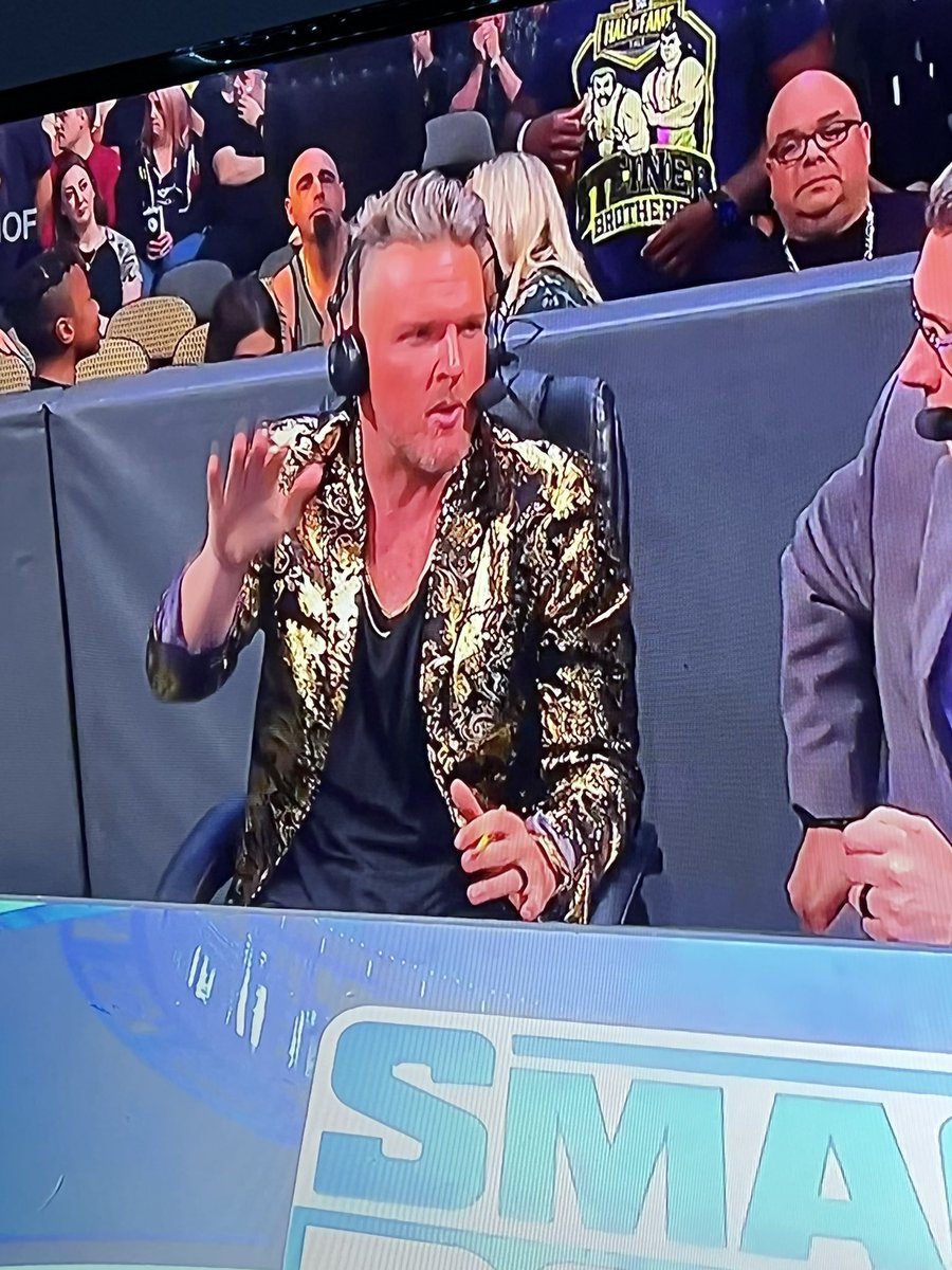 carney1988's tweet photo. #pmswrestlemaniamonday #PatMcAfeeShowLive  #patmcafeewrestlemania #WrestleMania #forthebrand  #LetsGo https://t.co/FTijUW4zwo