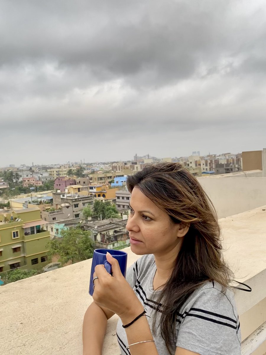 pinkyp_actor's tweet photo. A breezy morning .. terrace and tea .. lol❤️😊
#goodmorning #morningteatime https://t.co/AHSo55hKeG