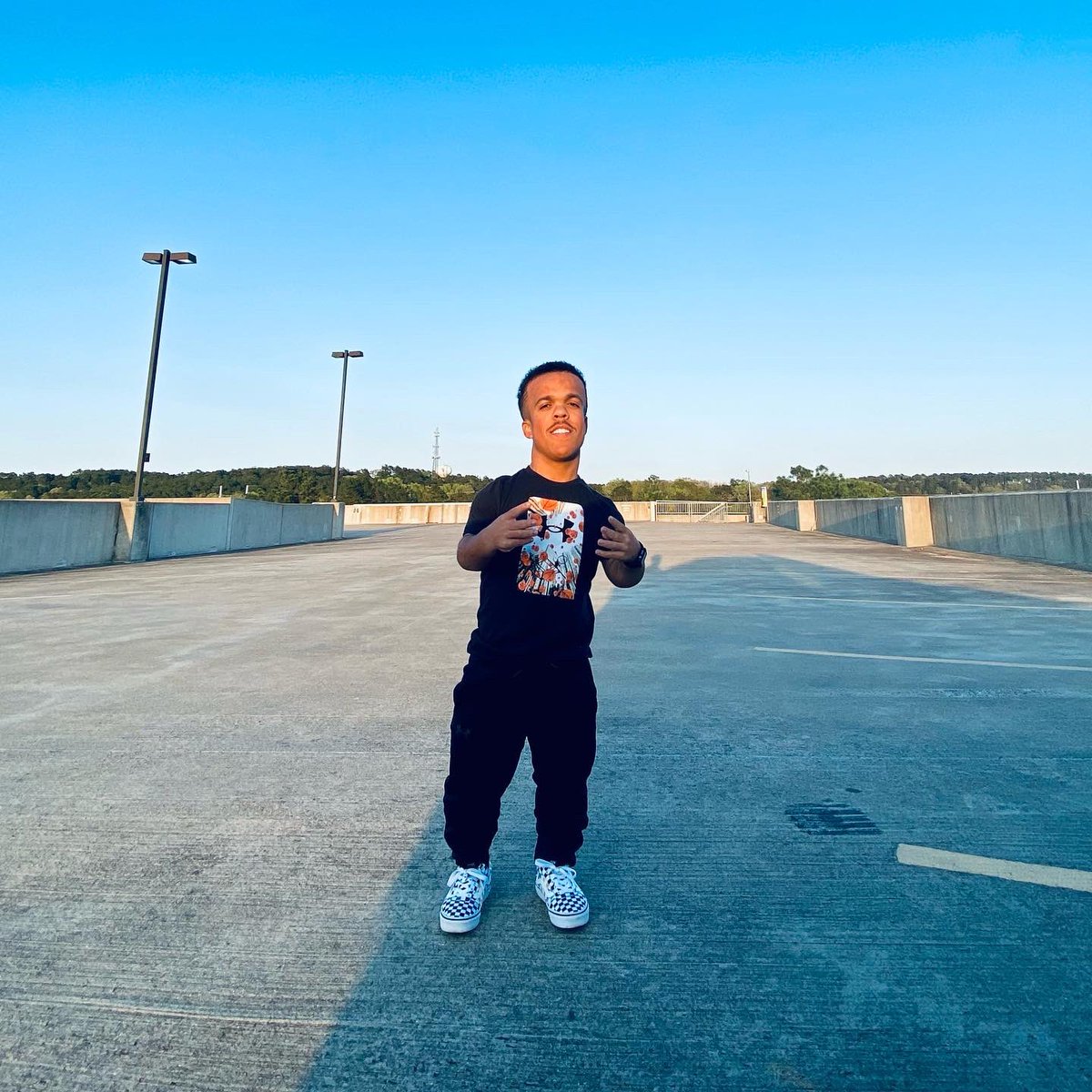 reeseturner23's tweet photo. One of one 🕴🏾 https://t.co/jkMQvFuyDU
