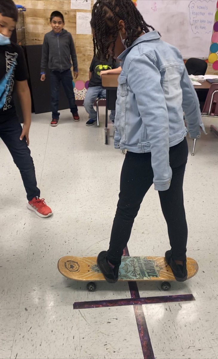 MMartinezMEd's tweet photo. Making #mathematics relevant! We talked all about positions-parallel/perpendicular/angles/lines the board to make the turns! My favorite was when they would spin and the Ss estimated how many degrees they were able to rotate! @NISDEvers @MrsGalindo0203 #NISDElemMath https://t.co/WC92La2zSY