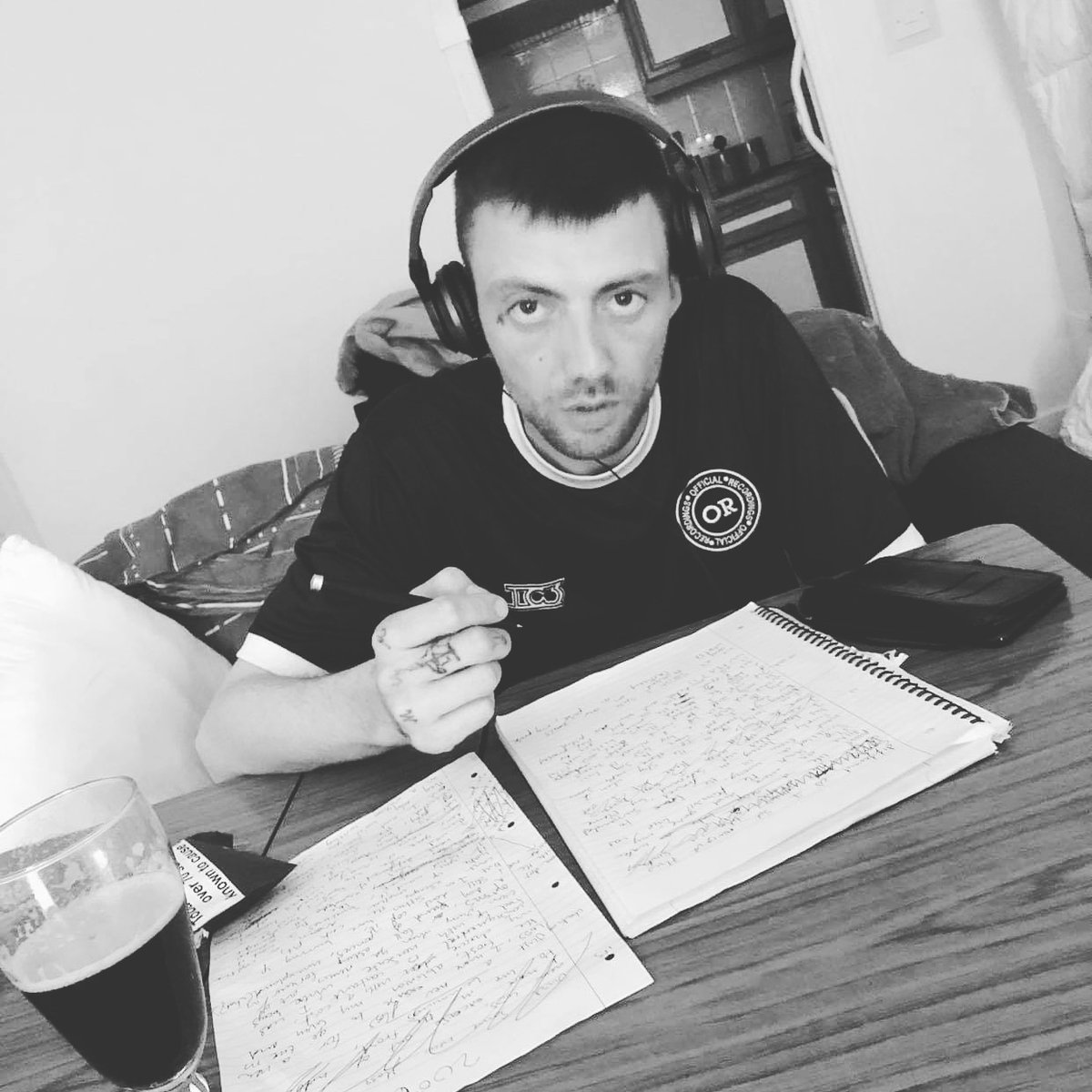 dashwung's tweet photo. Dash.. just before I went to jail, justvstarting the mixtape I'm about to drop 
#hellfirecornerrecords #dashwungslugger #ukhiphop #hiphop #brightfieldsbaby #motherspride #snatcha #Snaylamville https://t.co/6GW0Fj1x3r