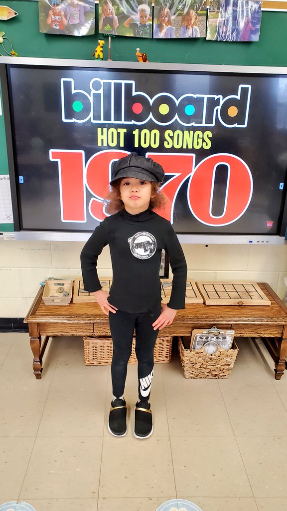 K5htb's tweet photo. That 70s Show at @GrfSchooners today! ✌️🕺 @dsbn https://t.co/PQ6gqFdONs
