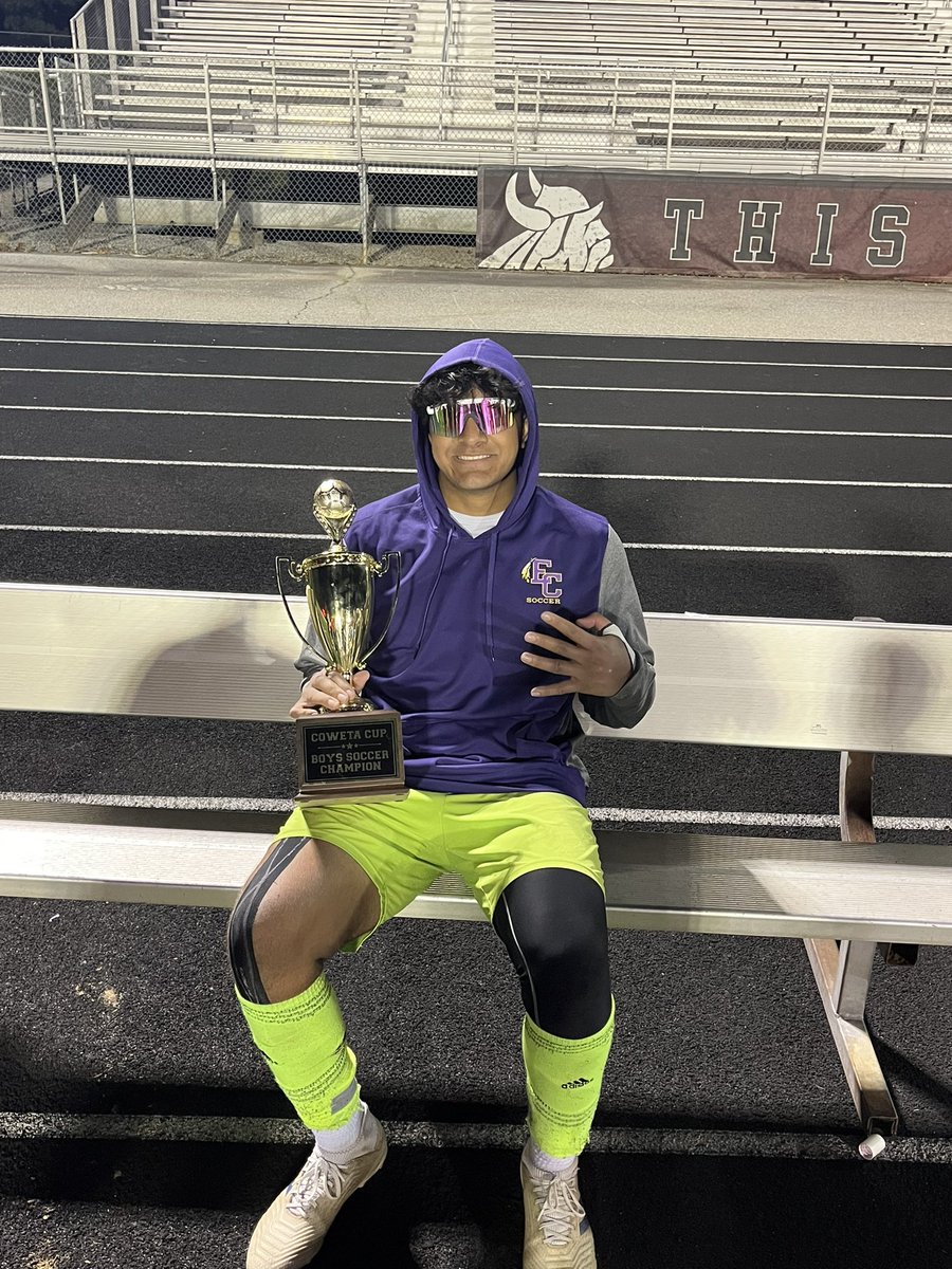 KhotDeen's tweet photo. Not the result we wanted tonight, but we're still COUNTY CHAMPS. @CowetaScore @alanewing https://t.co/U4RDvBVO93
