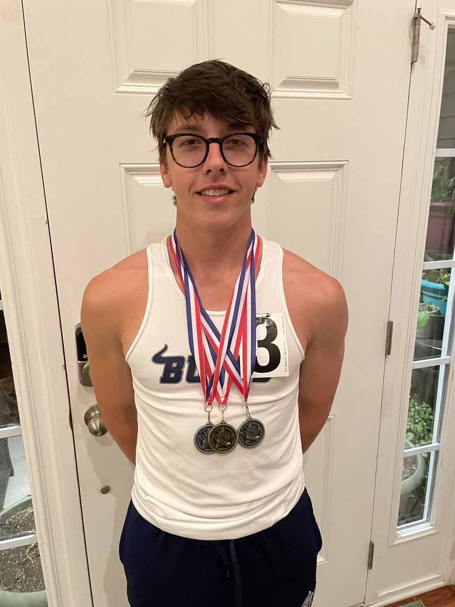 joshashley23's tweet photo. Cabarrus County Championship tonight❗️ #1 team in the county😤
4x8- 2nd
1600-2nd-4:54
3200-1st-10:28
Very tactical meet, focused on scoring max total points for the team, mission accomplished‼️(26 points)
#bullspeed @BullSpeed704 @704ragingbull @CoachShepHR @hrhsbulls https://t.co/exYWEHQfTF