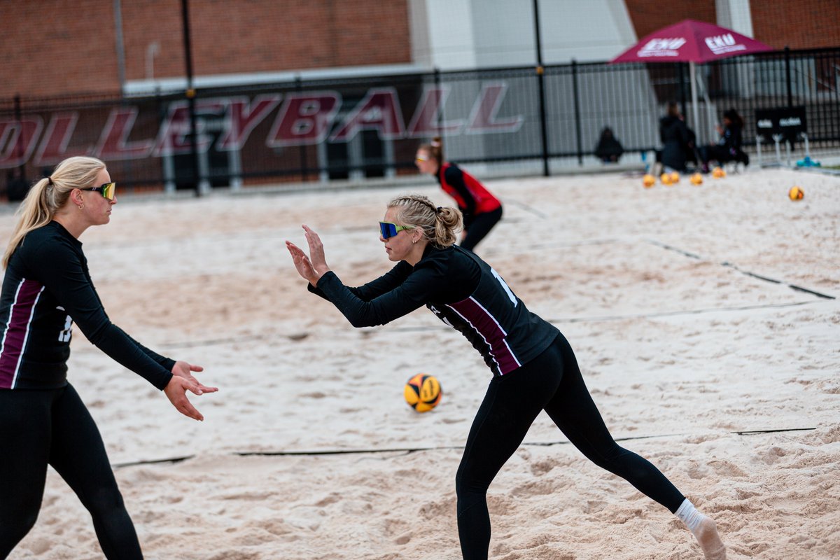EKUSports's tweet photo. .@EKUBeachVB split a pair of matches on the opening day of the EKU Beach Volleyball Tournament!

The Colonels knocked off Eastern Illinois in the night cap of the event!

Recap: https://t.co/8j9zqcV04J https://t.co/rDlChoAHD6