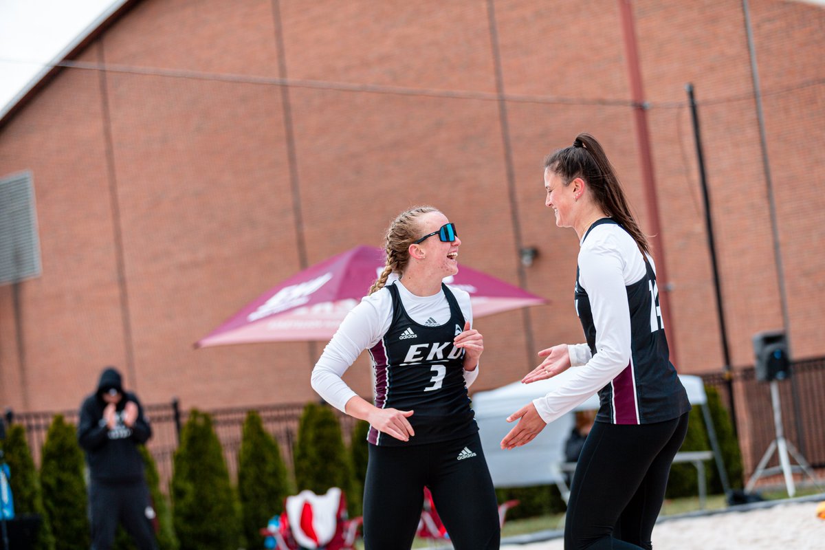 EKUSports's tweet photo. .@EKUBeachVB split a pair of matches on the opening day of the EKU Beach Volleyball Tournament!

The Colonels knocked off Eastern Illinois in the night cap of the event!

Recap: https://t.co/8j9zqcV04J https://t.co/rDlChoAHD6