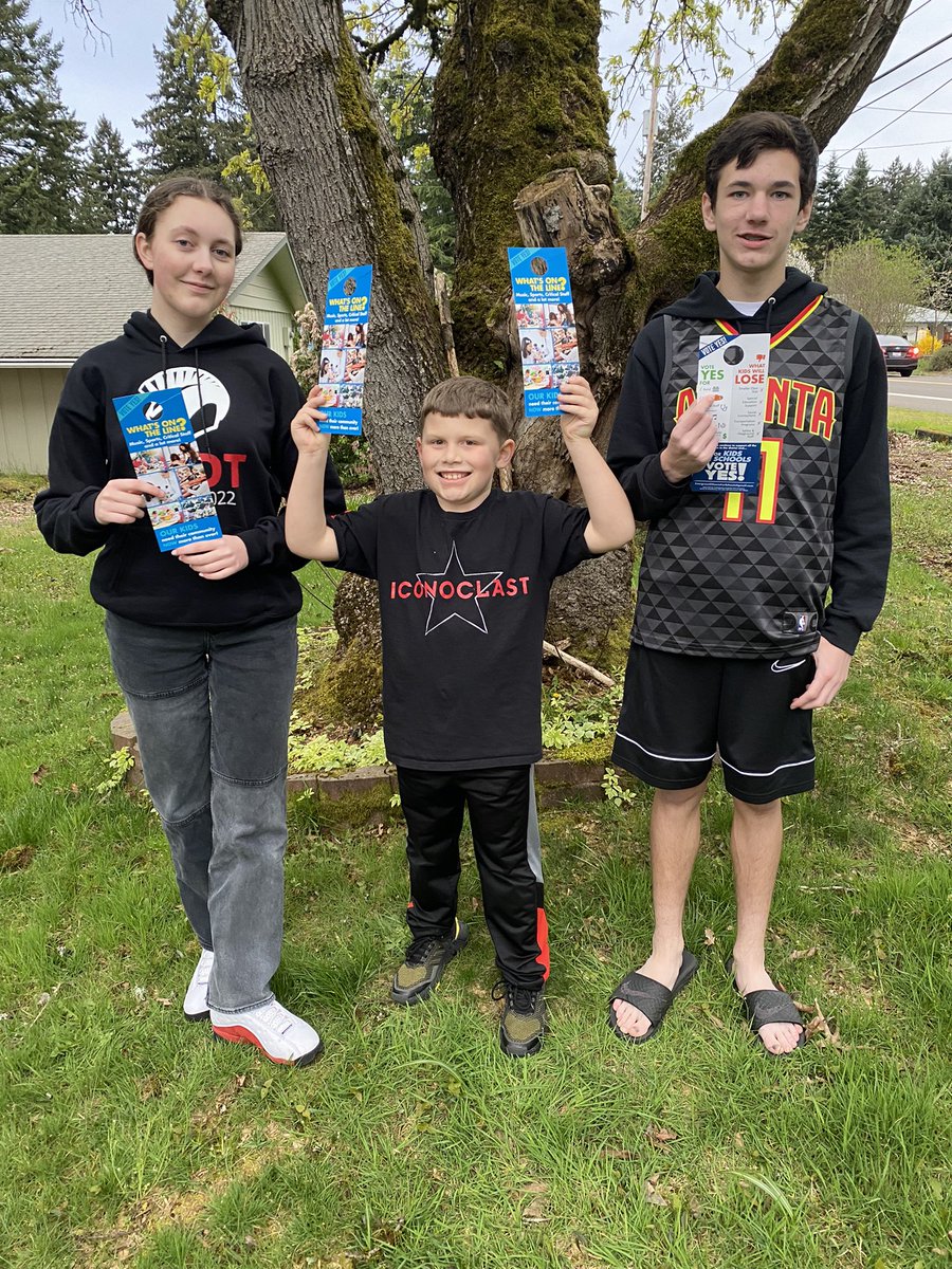 Grace, Kellen &amp; Marcus putting in work for the <a href="/evergreenps/">Evergreen PS</a> replacement EP&amp;O levy.  They’re all in &amp; need our communities support.  You with them?  #yesforevergreen <a href="/yesforevergreen/">ECS</a>