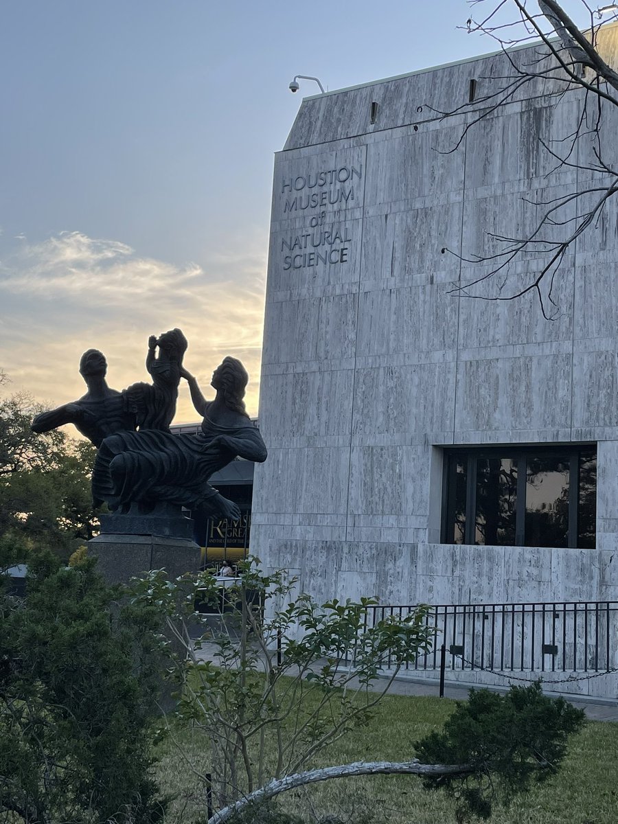 Mr.Burke tweet media