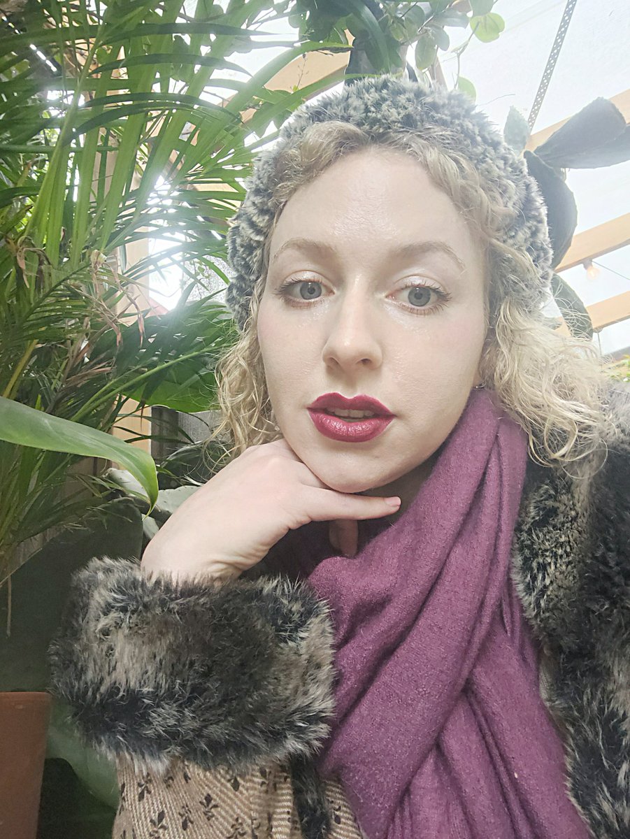 blondeoccult's tweet photo. Jeseň / l'Automne 🍂🍁 https://t.co/LVyBhi01Mv