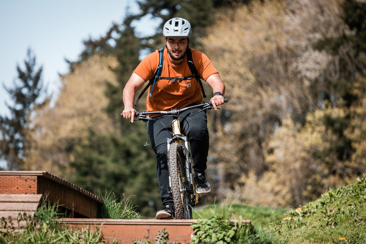 WPUCycling's tweet photo. Another successful club ride today at Gateway Green! We worked on roll downs and progressing. What a treat to have a bike park in the city close to campus.
#mtb #warnerpacific #wpuknights https://t.co/LEr1iR9aHS