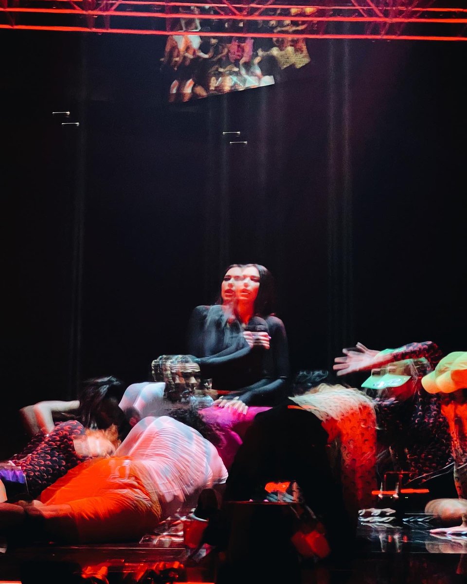 RooBendlin's tweet photo. Dua Lipa - Fiserv Forum https://t.co/ZLyikMCLOS