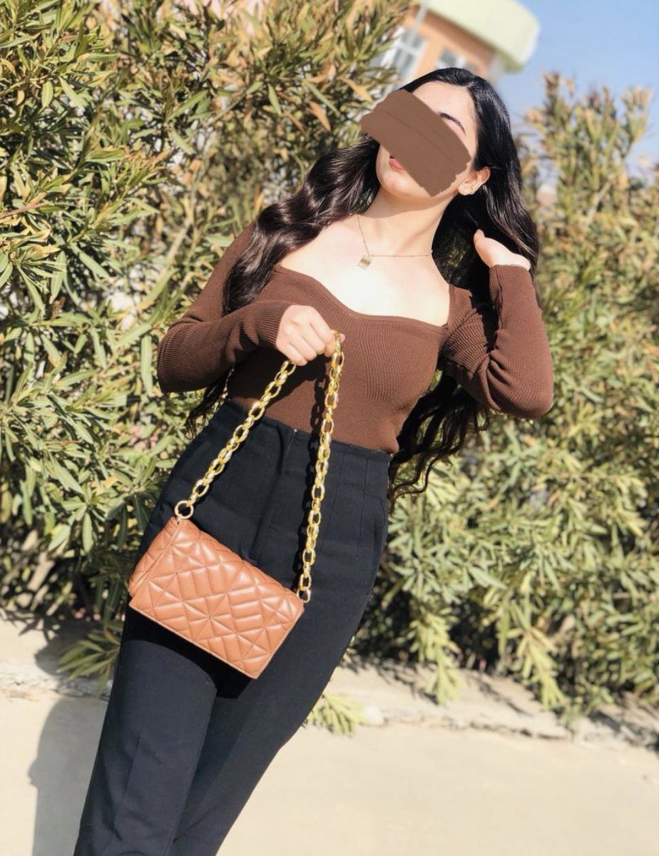 roossseeeeh's tweet photo. ژ (ئاڤئ) بزانه تشتئ بوته دبيته ژيان ' دشئت ته بكوژيت ژى 🌚🔥 https://t.co/Q5N6jIG7VQ