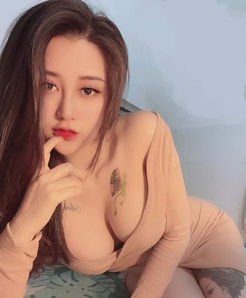 Linhdan2k's tweet photo. Bóp em đi đừng bóp tư��ng tác🥺,
** Tim + Rtw = Bé tặng clip thủ dâm cho các anh sóc cu nà 🍑🍌 https://t.co/eRUecJwJiU