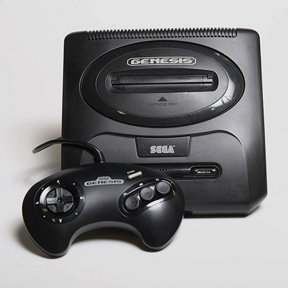 Jason_Shetler's tweet photo. Without saying Sonic the Hedgehog, what’s the first game you think of? 🎮 https://t.co/dY3udMXHJQ