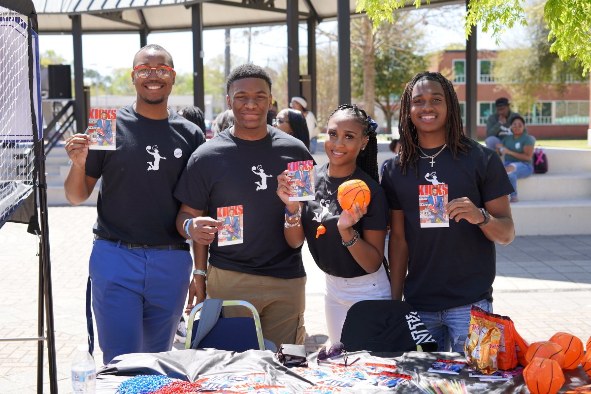 A few 📸 from Campus Election Day

📸 | JSUSGA on IG