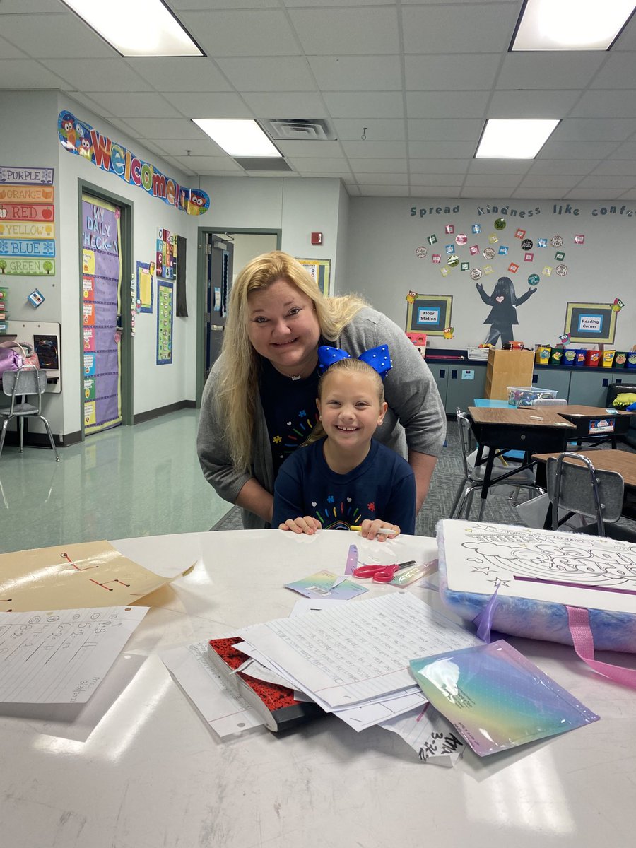WLES_PE's tweet photo. 8 years ago my wife and I started an Annual Autism Awareness Walk on our campus. We now get to carry on this tradition with our own daughter who is a big first grader and loves to spread kindness! ⁦@WillisLaneES⁩ ⁦@OURSTARS_WLES⁩ ⁦@WLES_PE⁩ https://t.co/1G9P6uqraD