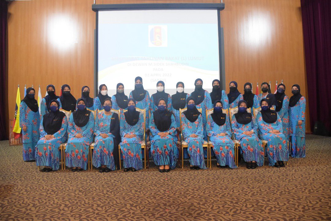 MPA_Barat's tweet photo. Bersama Berbakti
Mesyuarat Tahunan BAKAT (L) Lumut dipengerusikan oleh YBhg Datin Mazuiyah binti Mohd Dom bertempat di Auditorium M.Sidek Shahbudin @kdptldm bagi pelantikan AJK baru & membincangkan agenda terkini.
@tldm_rasmi
@fmyeor
#BAKATLaut
#Kebajikan https://t.co/xtm9nARwsv