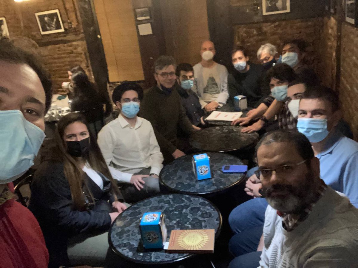 GoNamBan's tweet photo. ¿Te gustan los juegos de mesa y buscas un auténtico reto? Los L, X y V estamos de 19:00 a 22:00 jugando al #go en #Madrid. Y después... salimos a tomar algo, ¡qué no todo puede ser devanarnos los sesos!😉 ¡Únete a nuestro club!
#juegosdemesa #planesMadrid #baduk #Ajedrez https://t.co/1br0h5aPlk