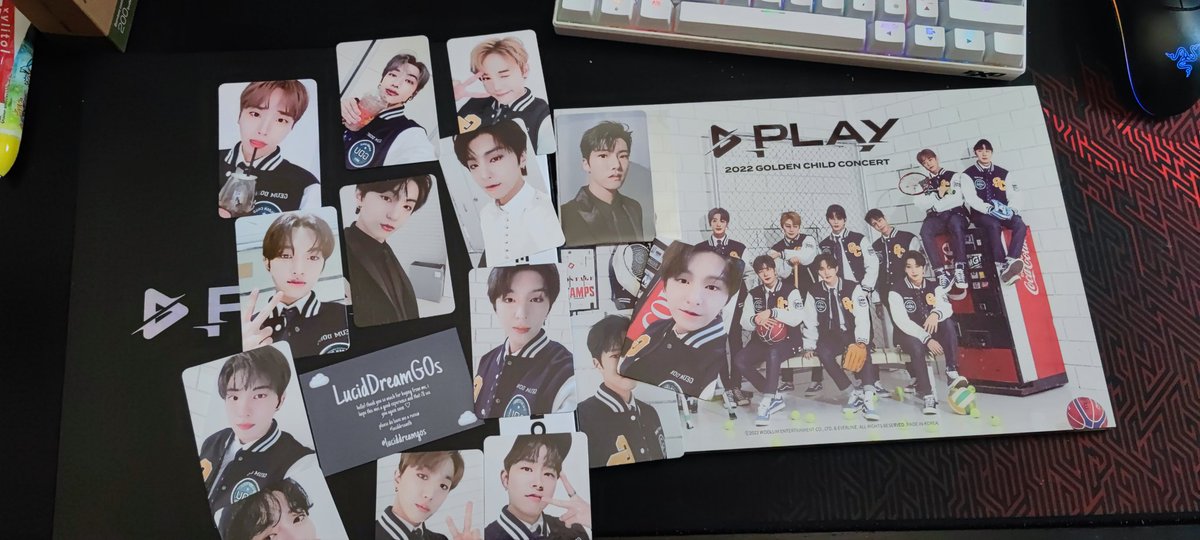 EclipseOfNox's tweet photo. Thank you so much @luciddreamgos ๐ฅฐ binder and photobook made it safety. ๐คฉโค๏ธ #luciddreamfb https://t.co/d8tcSCqwOg