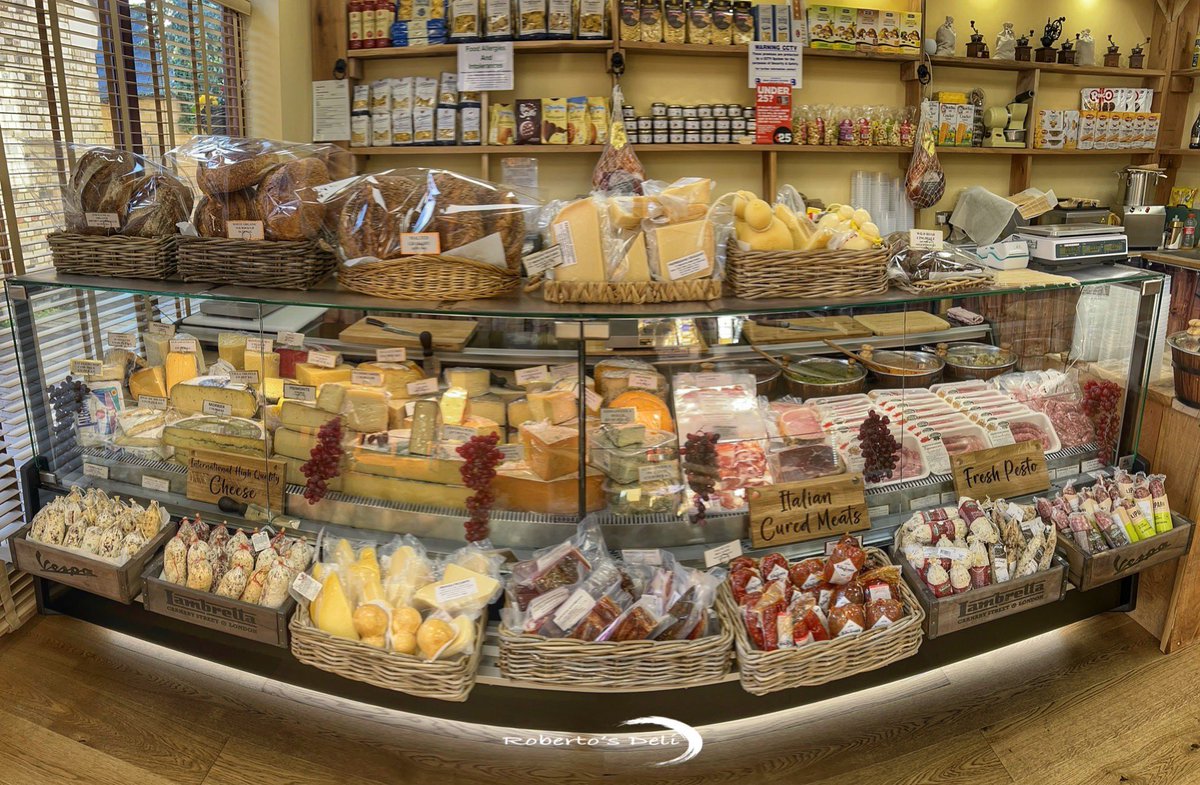 RobertosDeli1's tweet photo. Roberto’s Deli St Neots open every day also , Roberto’s Deli Cambridge market will reopen soon , sorry for the inconvenience.
@stneots @cammarkets @CurryCrew
#besocialcambridge #stneotscambs #stneotslocal #cambridgemarketsquare #stneots #freshmadepesto #shoplocal https://t.co/Ax0qUXZHTF