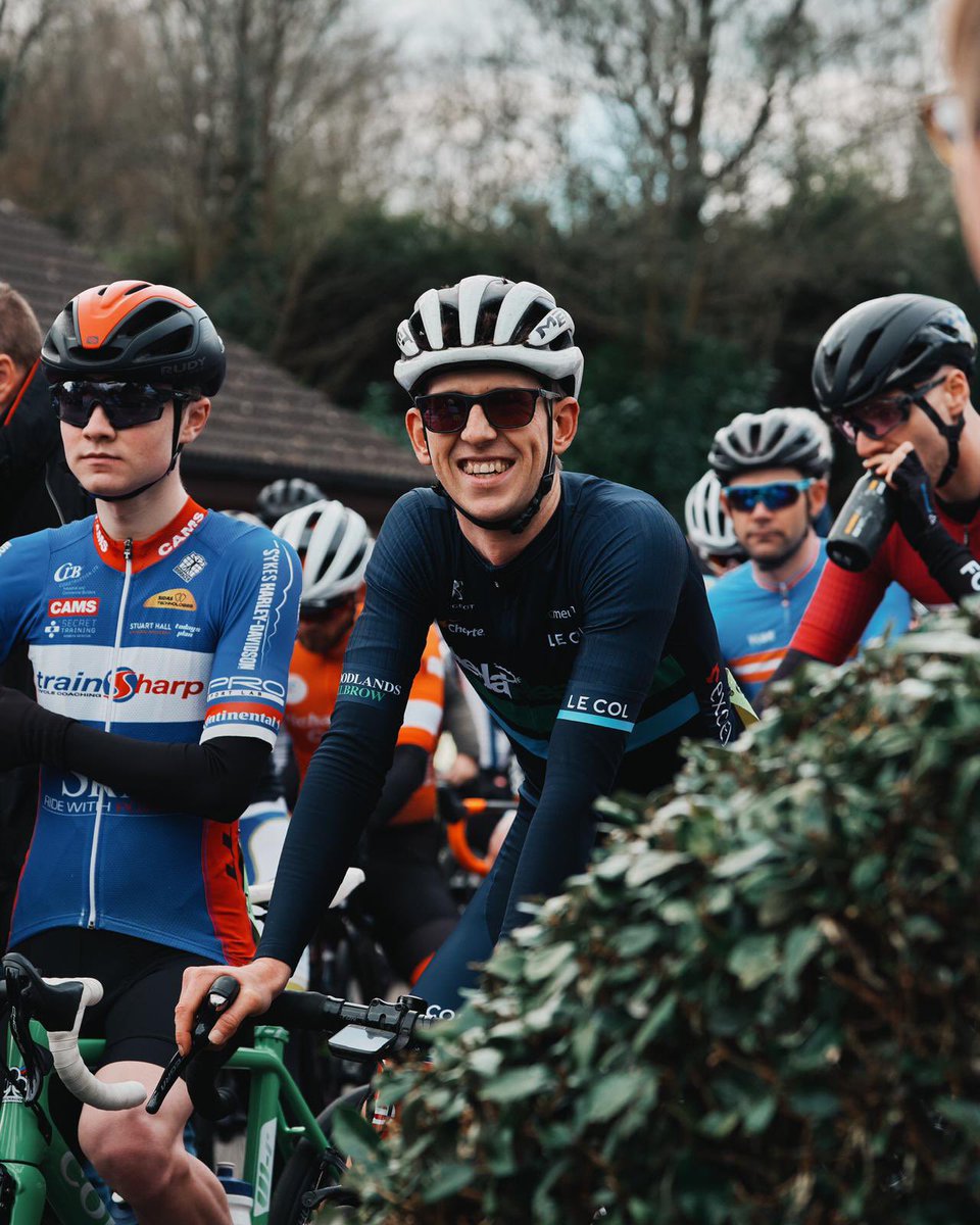 Racing today in the RCR <a href="/fatcreations/">alistair</a> road race we have <a href="/freeman_1998/">Jack Freeman</a> <a href="/Matt_Houlberg/">Matthew Houlberg</a> and @lewaffleur. The race circuit is the same one used 40 years ago for the world championships around Goodwood, how epic is that!! 👏🏼
Good luck guys 💪🏼 #MPH