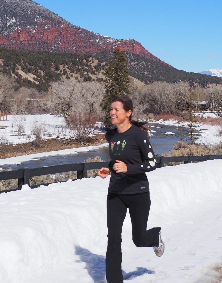 Running2Freedom's tweet image. Friends, Ihr Lieben, I wish you a great half marathon in Berlin and Mega-Runs wherever you will compete this weekend! Stay with your race strategy and run with your heart!🍀
The last snow...😉@berlinmarathon  #runningtofreedom #brandenburgertor #takethemagicstep