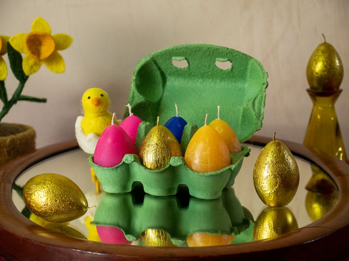 Buy a box of Easter egg candles online and you might find a golden egg. If you do, you'll receive a £50 voucher to spend with us! Better than chocolate! therecycledcandlecompany.co.uk/products/easte…