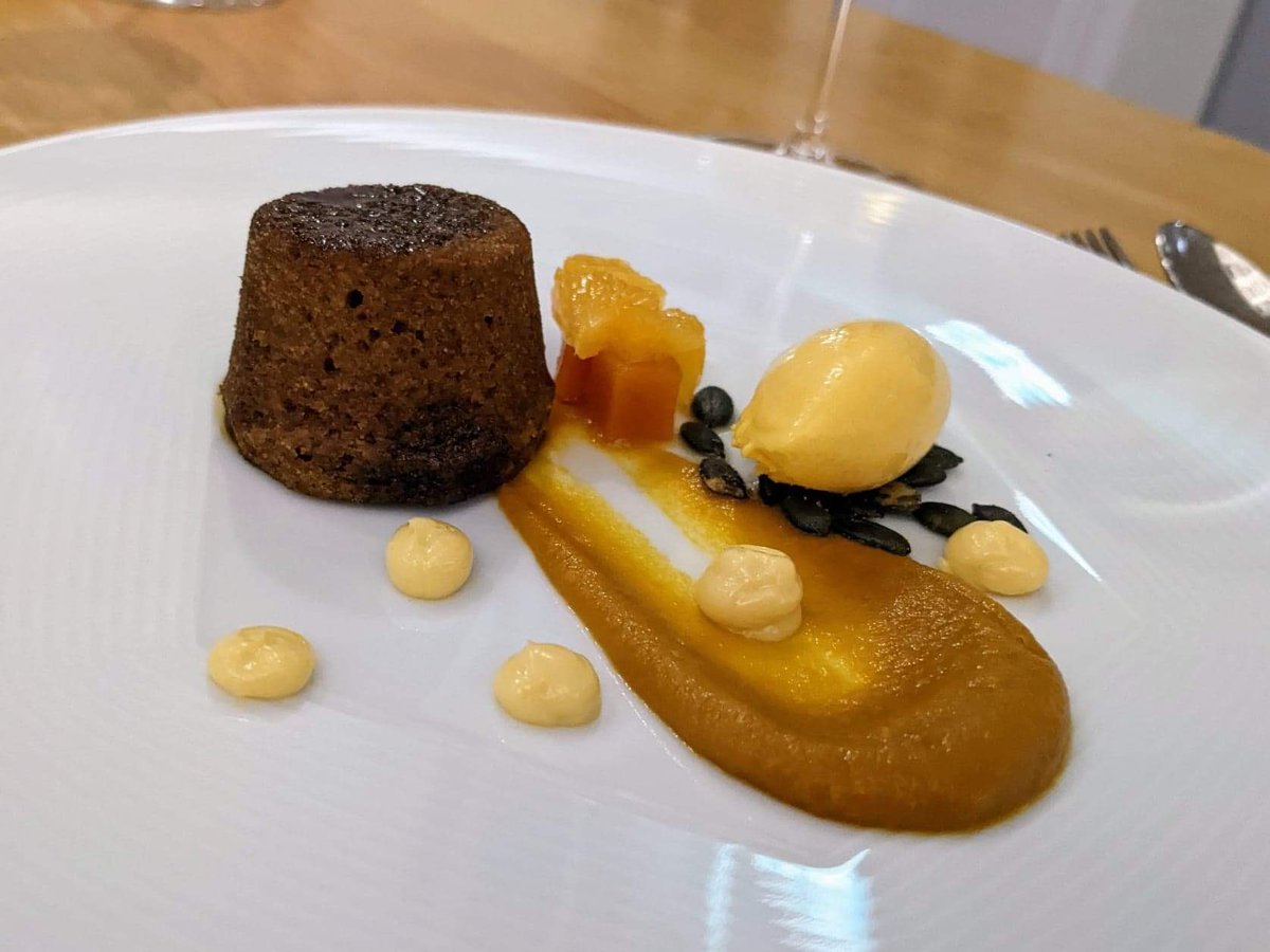 An absolutely stunning meal with <a href="/mattsage2/">Matthew Sage</a> and <a href="/valeriesage12/">valerie sage</a> at <a href="/ArrasRestaurant/">Arras</a> last night. Incredible food &amp; wine and a gorgeous setting! Thank you for a really special evening