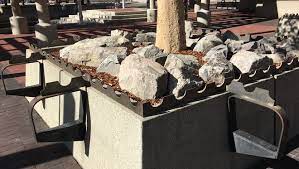 michellenvmengu's tweet photo. this #unpleasentdesign in dowtown Reno looks more like anti homeless architecture to me... #rsj108 @yenatheory https://t.co/WYadnRhNZ8