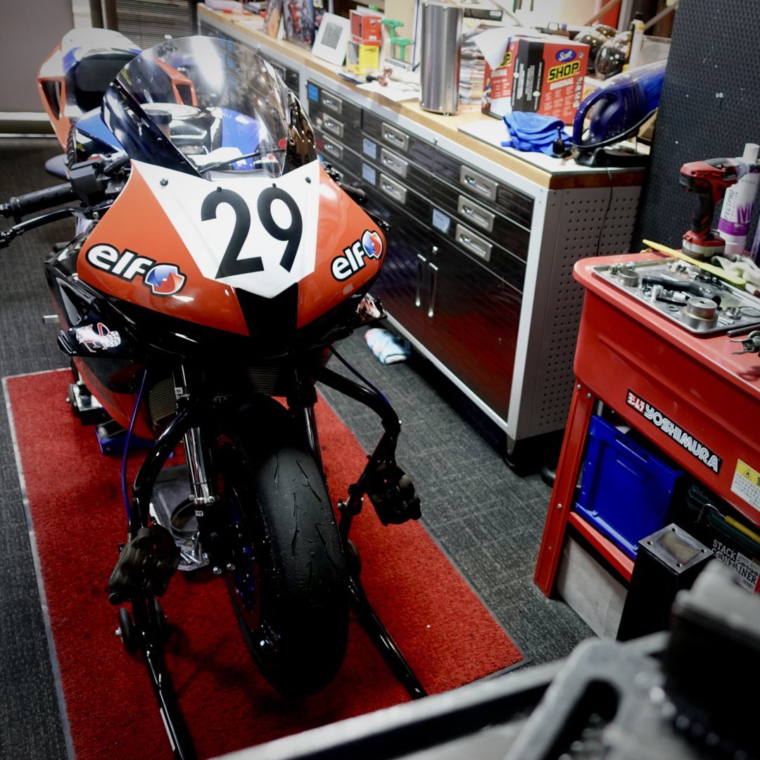 elfteam3's tweet photo. MFJ全日本ロードレース選手権シリーズ2022 ST600クラスに参戦するteam elfを応援下さい！
#teamelf #elfteam #全日本ロードレース選手権 https://t.co/AmOR2OSI71