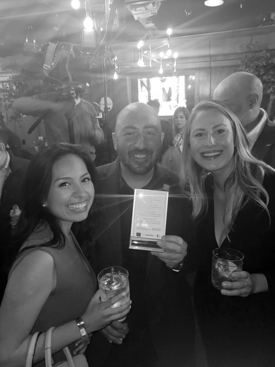 falcicchio's tweet photo. #DCisOpen and proud to host #RHIsummit22 to highlight what the night economy means to DC 

In 2019, DC had nearly 25M visitors and the hospitality industry had a $7B economic impact

It is critical for cities to #SaveSocialSpaces &amp; DC is committed to do so https://t.co/8iZxCh0jy3 https://t.co/k44pzhEiEK