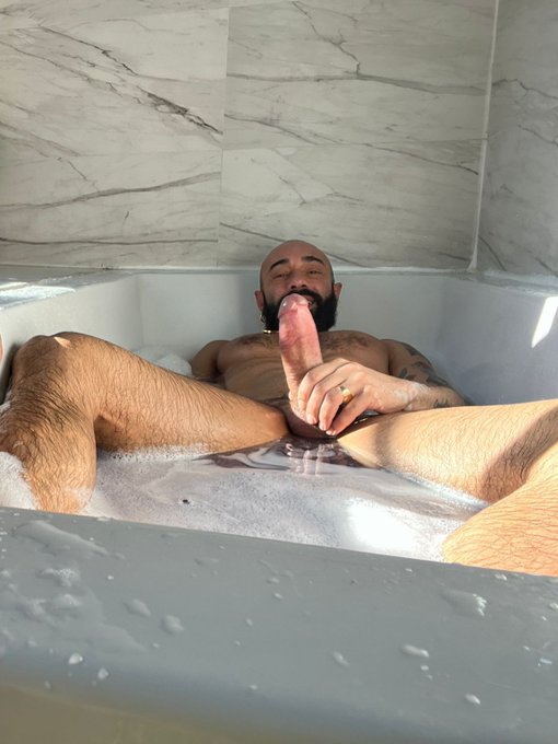 Si eres pollon 🍆 y  en Madrid  ecribeme  📩✏ https://t.co/IMnrBuiIVv