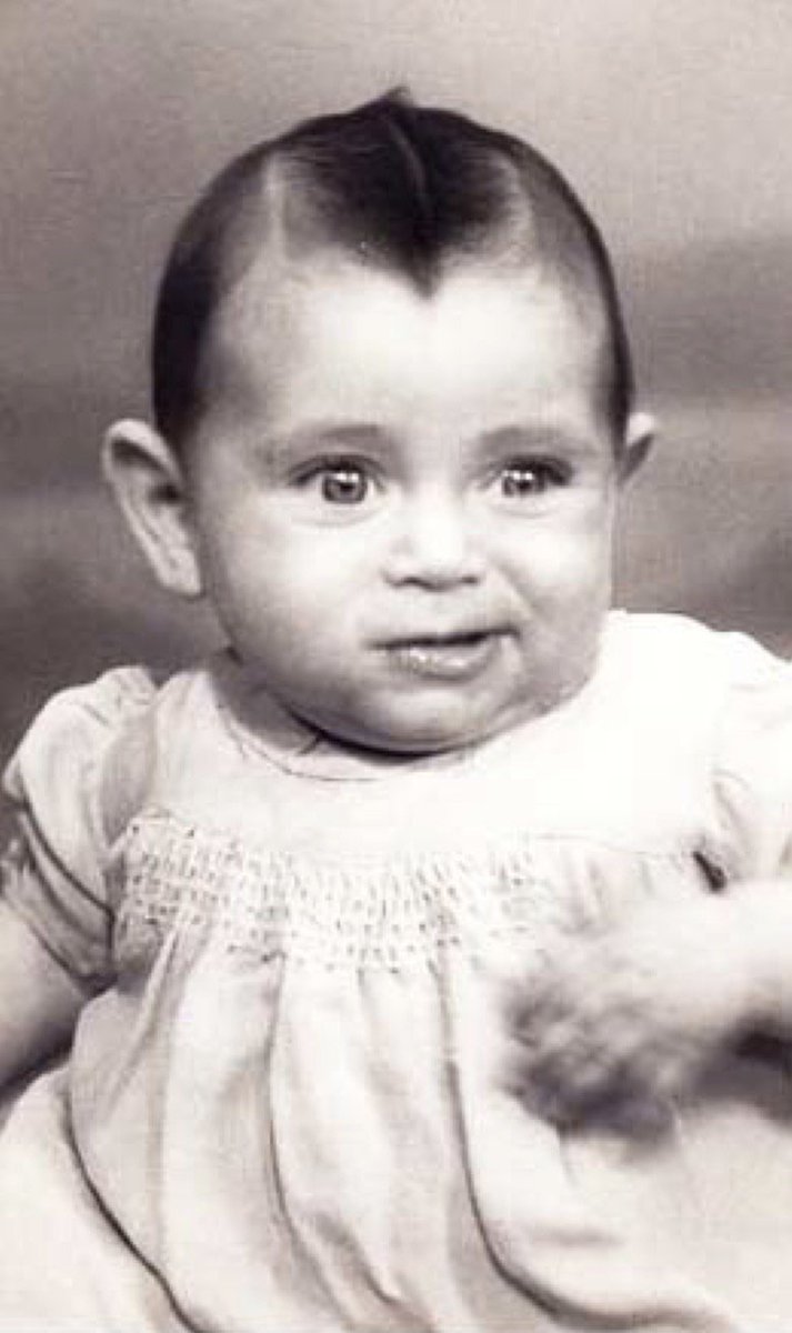 2 April 1942 | A Dutch Jewish girl, Mietje Blok, was born in The Hague. 

She arrived at #Auschwitz on 14 December 1942 in a transport of 757 Jews deported from the occupied Netherlands. She was among the 636 people murdered after selection in a gas chamber.